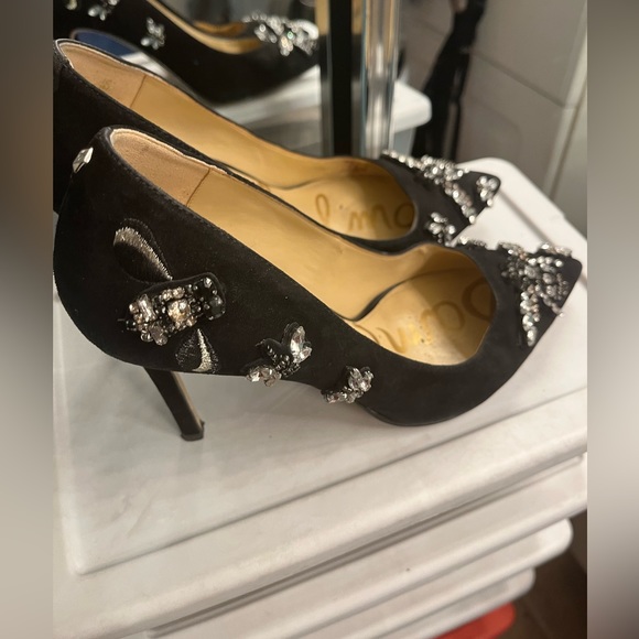 Sam Edelman Black Suede Heels with Bee Embel.8.5 - Picture 7 of 7